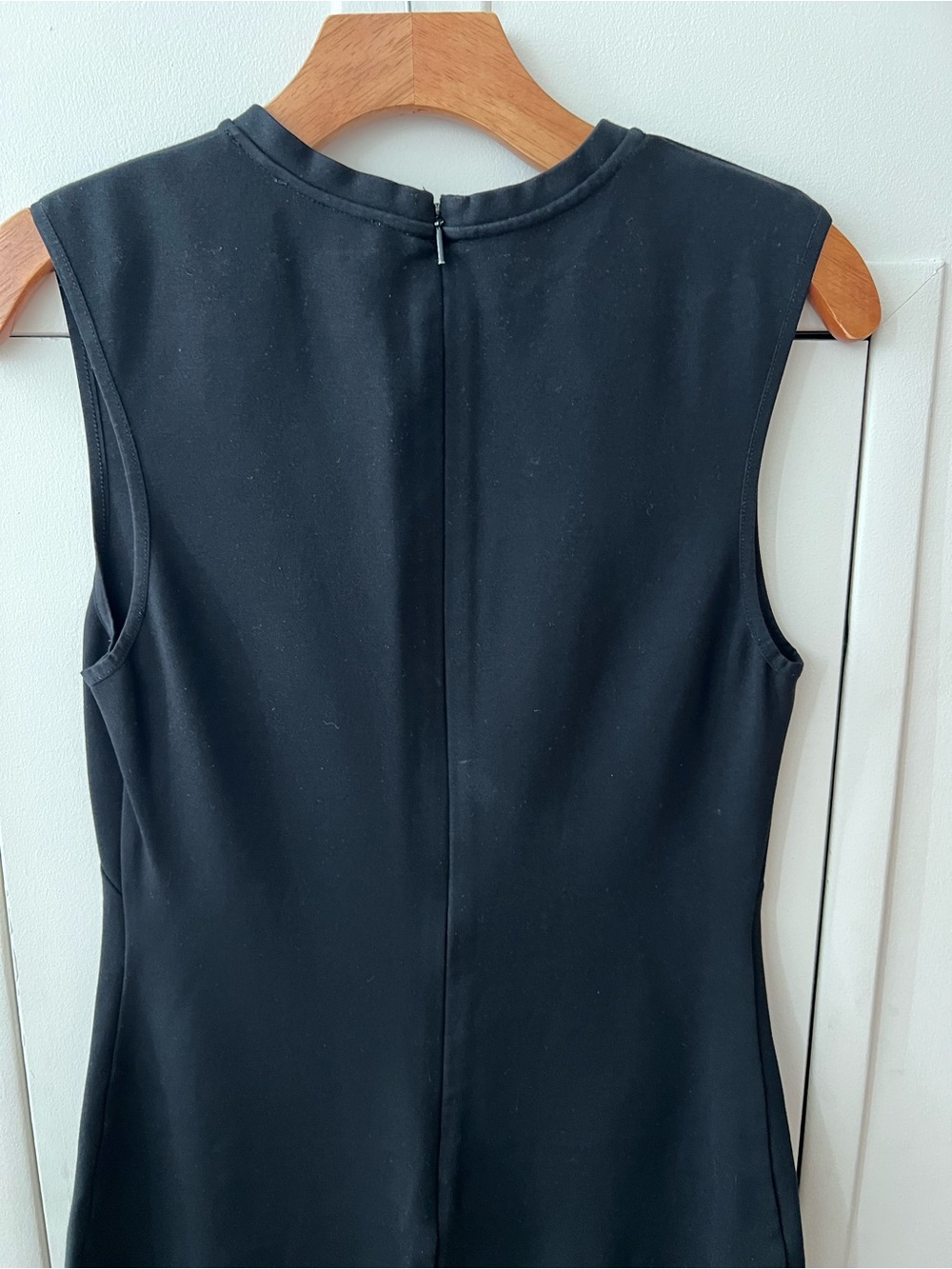 Babaton Black Sleeveless Midi Dress - Picture 5 of 7